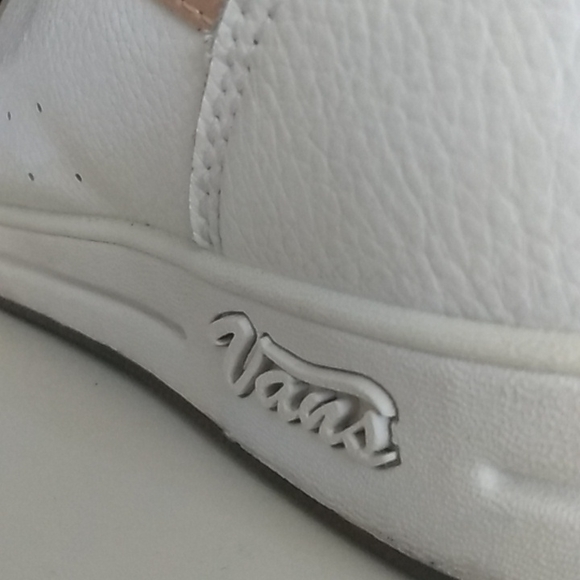 COPY - Vintage VANS Shoes. White Leather Gold Vans Logo. Giulietta Style. Women… - Picture 6 of 12